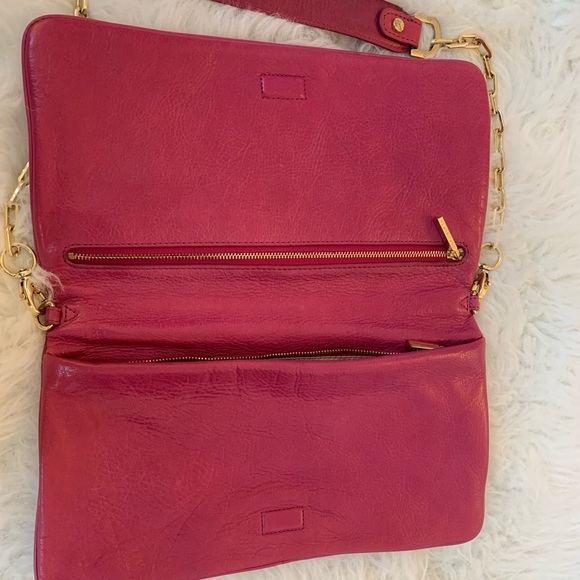 Tory Burch Bombe Reva Leather Clutch Bag - Picture 2 of 4